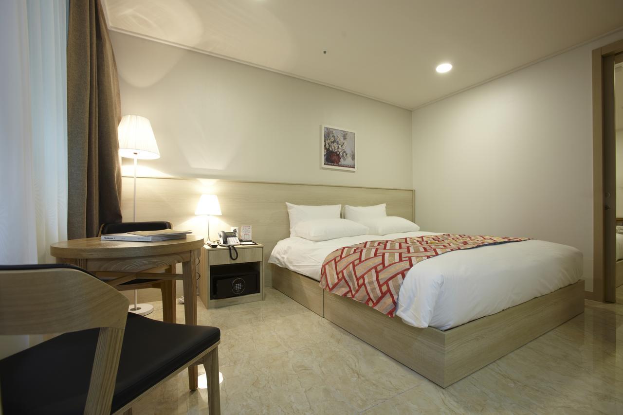 Hotel Sopra Incheon Cheongna Bagian luar foto