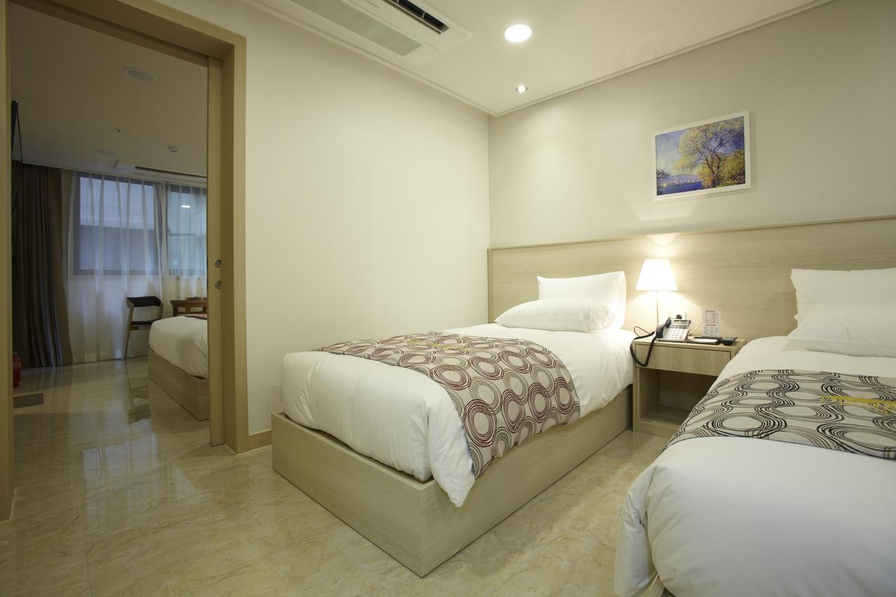 Hotel Sopra Incheon Cheongna Bagian luar foto