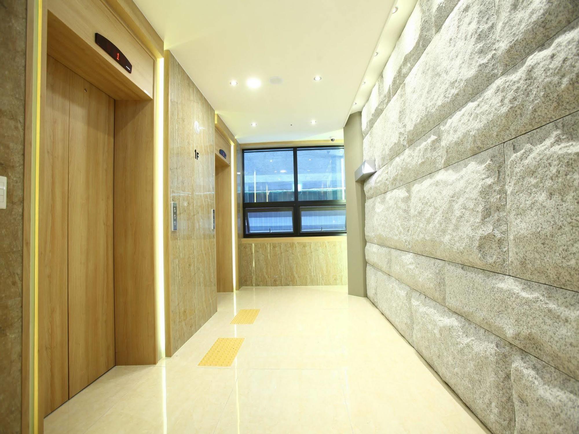Hotel Sopra Incheon Cheongna Bagian luar foto