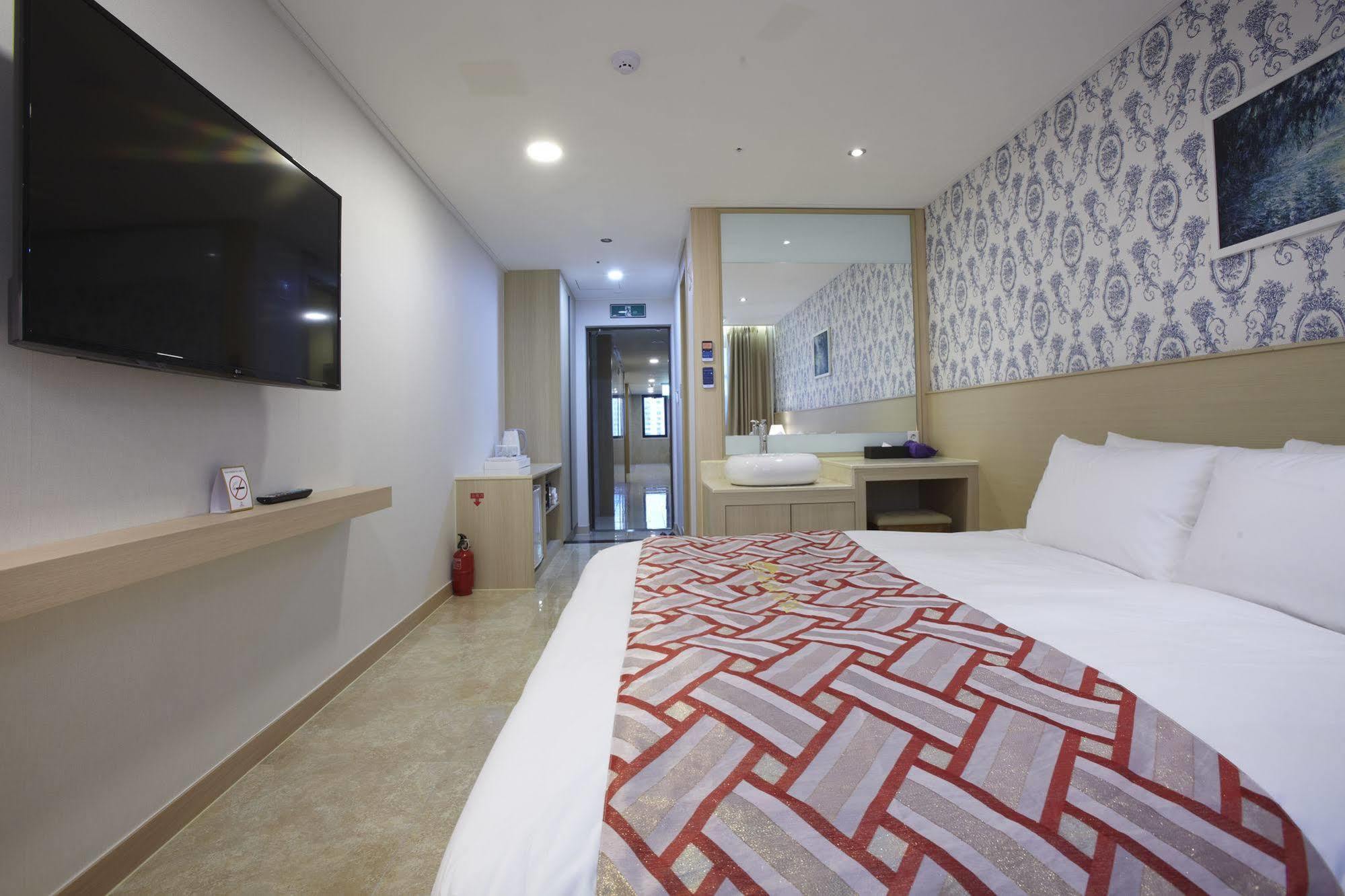 Hotel Sopra Incheon Cheongna Bagian luar foto