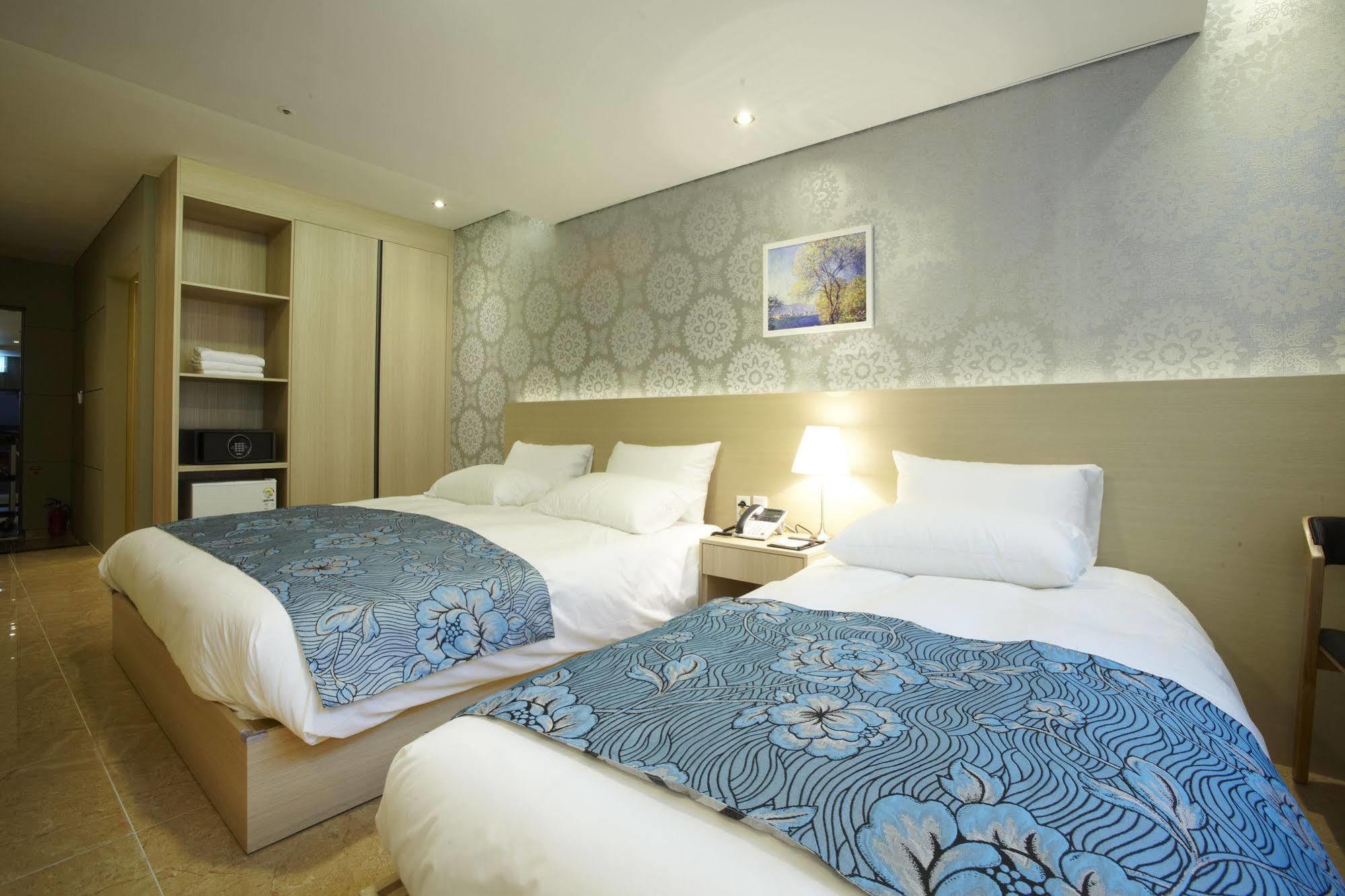 Hotel Sopra Incheon Cheongna Bagian luar foto